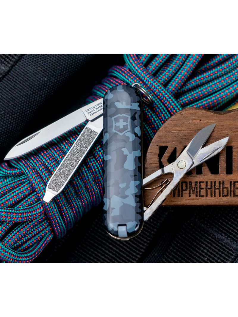 Victorinox-Swiss-Army-Knife-Classic-Sd-Unisex-4