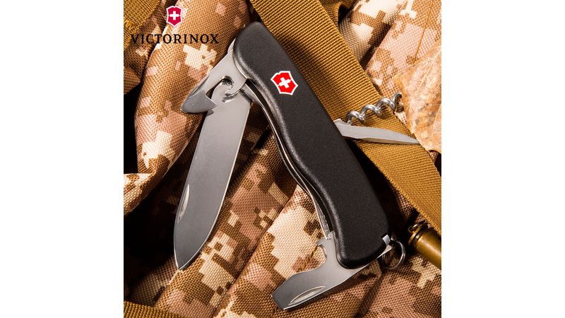 Victorinox picknicker black hot sale