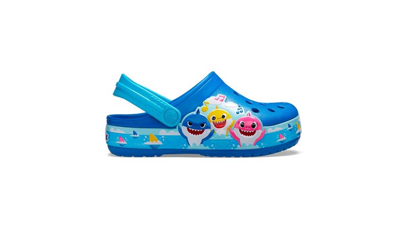 Baby Shark store Crocs c4