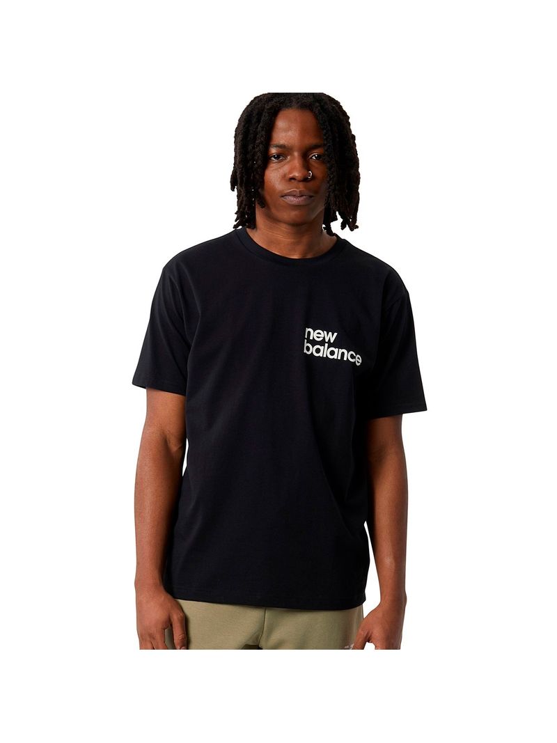 New-Balance-GrA¡fica-NB-Essentials-1-remera-mangas-corta-negra---L-1