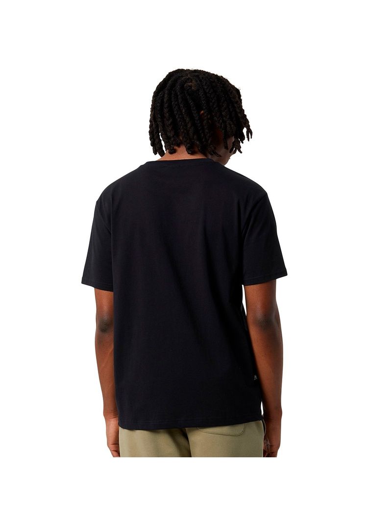 New-Balance-GrA¡fica-NB-Essentials-1-remera-mangas-corta-negra---L-2