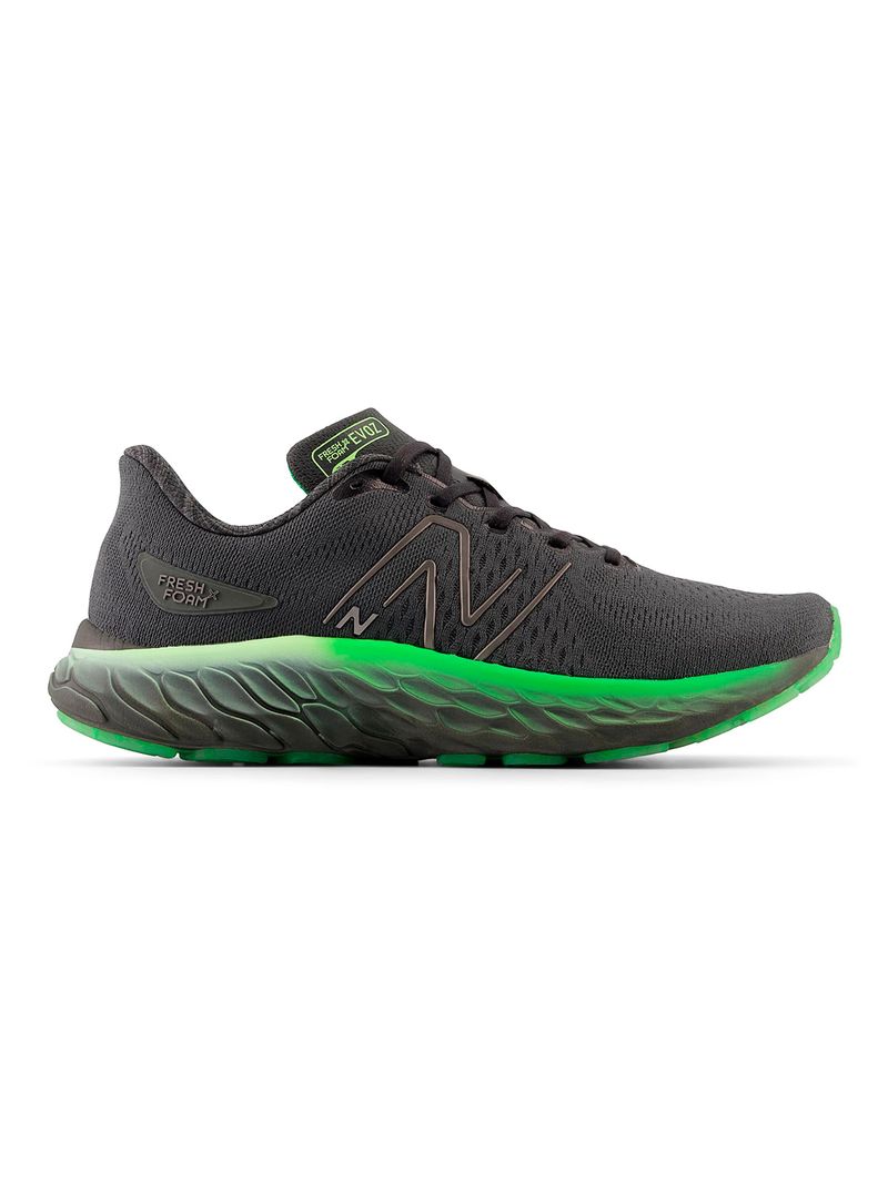 New-Balance-MEVOZMK3-Champion-Hombre---10us-1