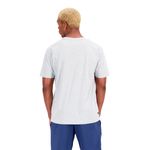 New-Balance-Remera-manga-corta-Essentials-Reimagined-Hombre---L--MT31518AG-AG-L-3