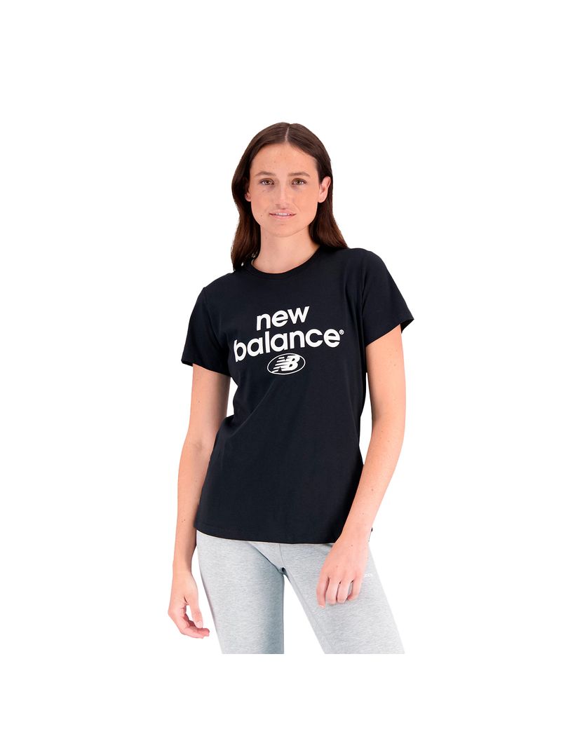 New-Balance-Remeras-mangas-cortas-Essentials-Reimagined-Mujer---L-1