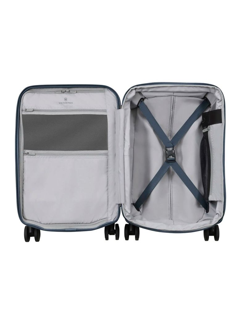 Victorinox-Connex-Frequent-Flyer-Hardside---Carry-On-3