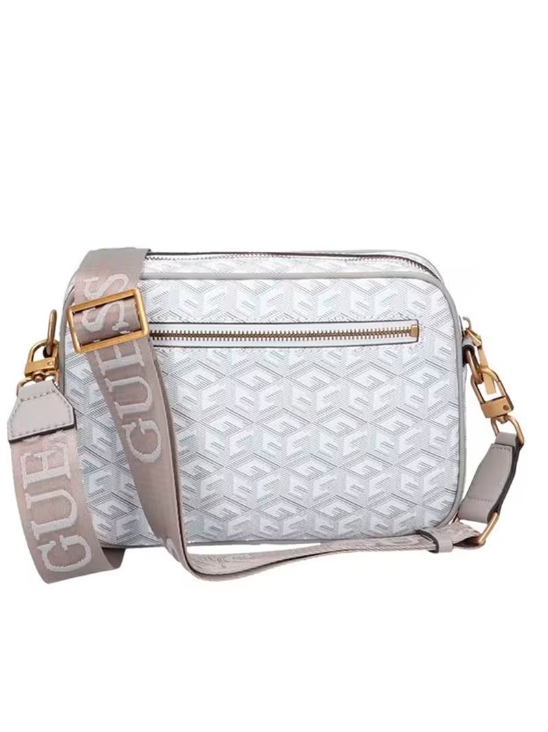 Guess-Vikky-Camera-Bag-3