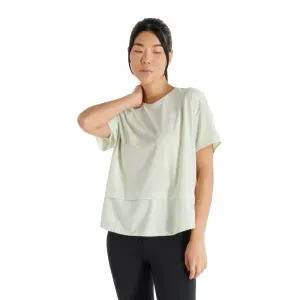 Remera New Balance Mujer Drapey Jersey Oversized Tshirt Verde