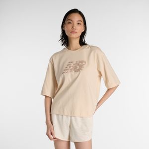 Remera New Balance Mujer Flower Logo Crew Beige